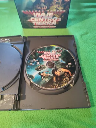 DVD Viaje al Centro de la Tierra 2D/3D y 4 gafas