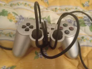 Consola PS2 gris con mandos y juegos + juegos