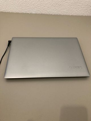 PC Portátil Lenovo Intel 8550U