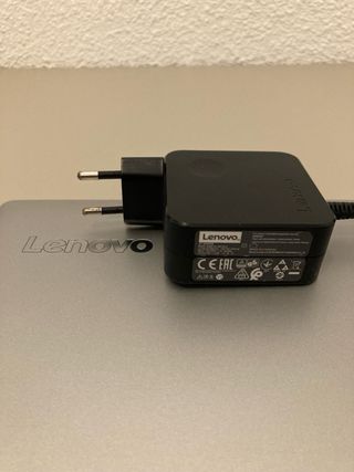 PC Portátil Lenovo Intel 8550U