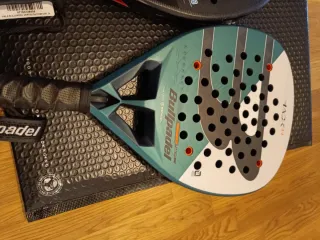 Bullpadel Hack 04 y Vertex 04 Comfort
