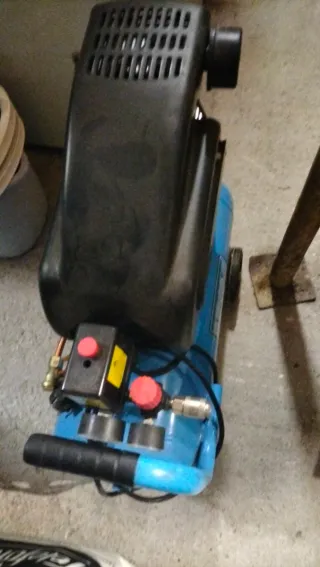 Compresor MTM PB-C24CA Segunda mano como nuevo.