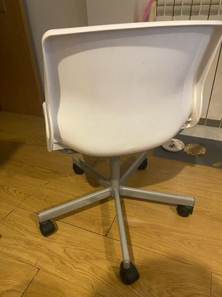Silla escritorio Ikea Blanca con Ruedas