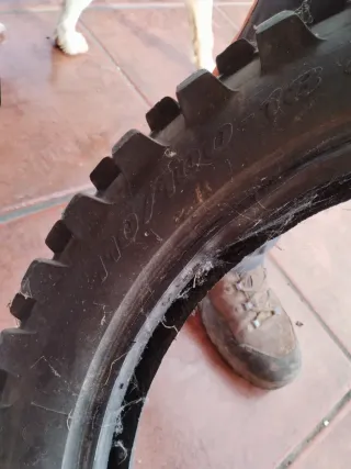 Cubierta Enduro 110/100/18