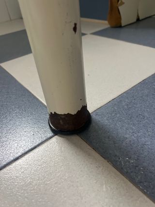 Mesa de cocina blanca