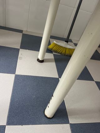 Mesa de cocina blanca