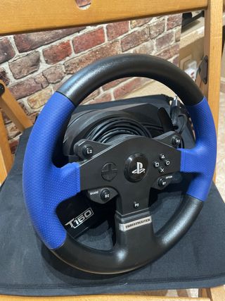 Volante Thrustmaster T150 PS4