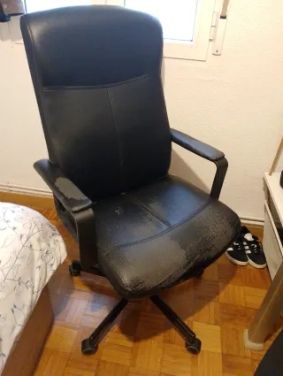 Silla de escritorio negra