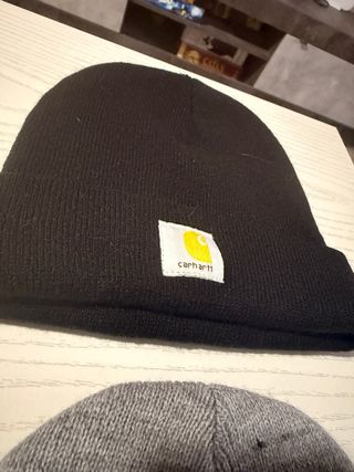 Gorros Carhartt Negro y Gris