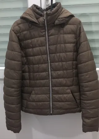 Chaquetón acolchado Zara marrón