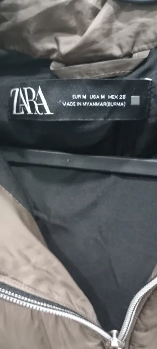 Chaquetón acolchado Zara marrón
