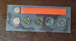 Lote de series de monedas de varios países