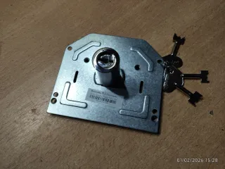 Bombín Tover con llaves