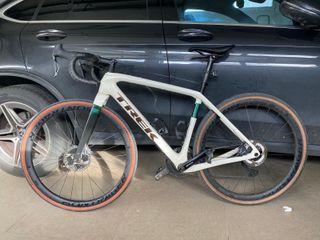 Bicicleta Gravel Trek Checkpoint SLR 7