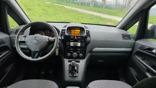 Opel Zafira 2012