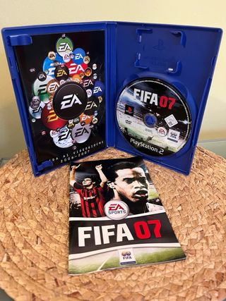 Pack FIFA 07 + Pro Evolution Soccer 4 PS2