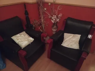 Sofá de imitacion piel y madera