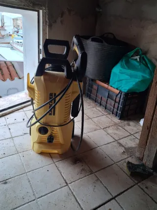 Hidrolimpiadora Karcher Amarilla