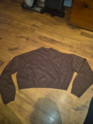 Jersey Marrón Cuello Alto