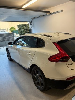Volvo V40 2019