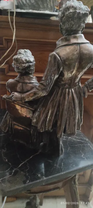 Antica Scultura lastronata in argento