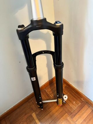 Suspensão Suntour Raidon 32 120mm