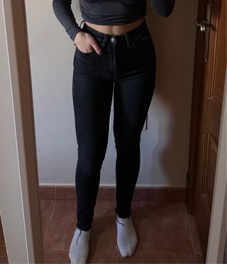 Jeans push up negros Stradivarius