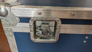 Flight Case "CF Cases" Grande con Ruedas