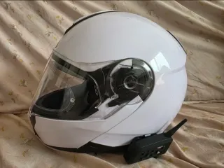 Casco de moto blanco modular