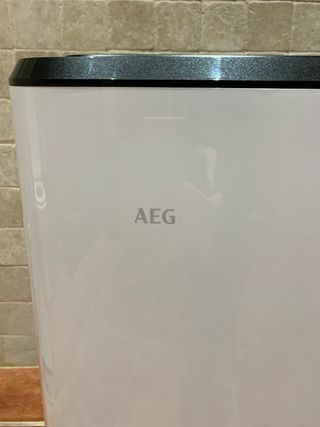 Aire Acondicionado Portátil AEG Blanco