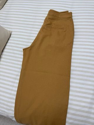 Pantalón lino recto camel sin estrenar