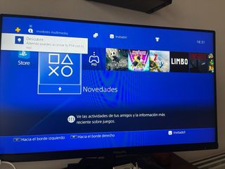 PS4 1TB Negra + Hollow Knight + Cables