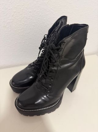 Botín tacón plataforma negro