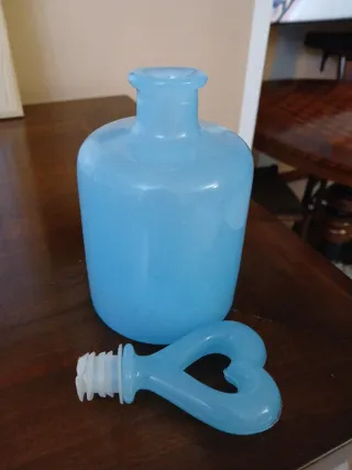 Bottiglia profumo vintage vetro opalino cuore Ital