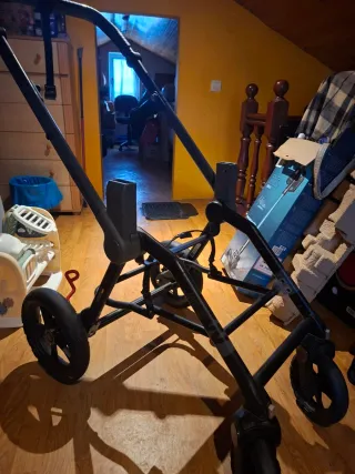 Carrito Bebé Concord Negro todo en 1