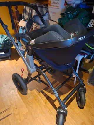 Carrito Bebé Concord Negro todo en 1