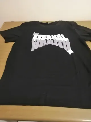 T-shirt ETERNAL WRATH e pantaloncini sportivi neri