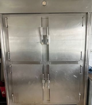 Cámara Frigorífica 4 Puertas Acero Inox