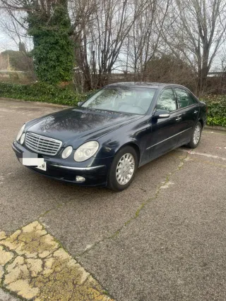 Mercedes-Benz Clase E 2005