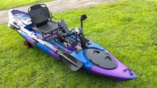 Kayak de pesca a pedales