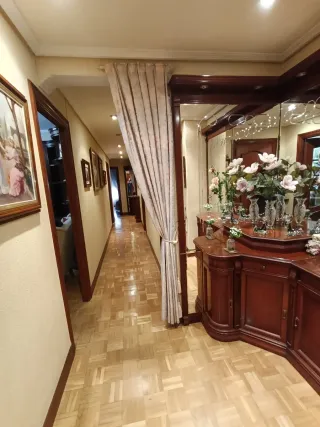 Mueble Recibidor Rinconero Madera y Cristal