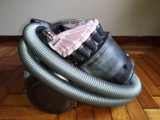 Aspiradora Dyson DC23 pink