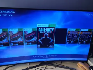 Xbox 360 Aurora + 2 mandos + 100 juegos