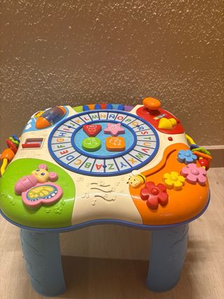 Mesa de aprendizaje para bebés