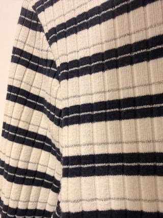 Jersey de rayas cuello alto fino