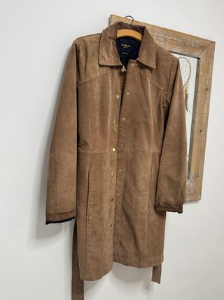 Chaquetón piel porcina marrón. Forro poliester