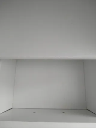 Armario de baño blanco