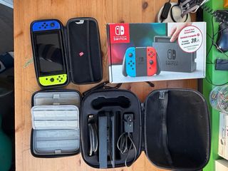 Nintendo Switch Azul y Amarillo