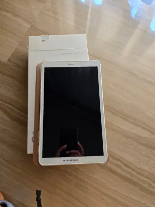 Samsung Galaxy Tab A6  16GB Wi-Fi más funda