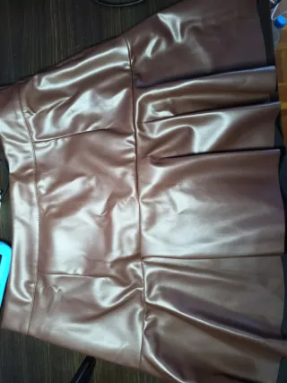 Falda efecto piel marrón Talla L